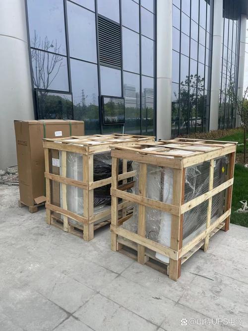 UPS電源能自動(dòng)充電嗎？揭開蓄電池自充電的秘密